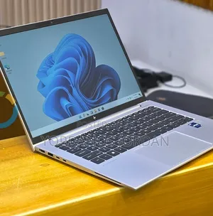 New Laptop HP EliteBook 840 G10 16GB Intel Core i7 SSD 512GB
