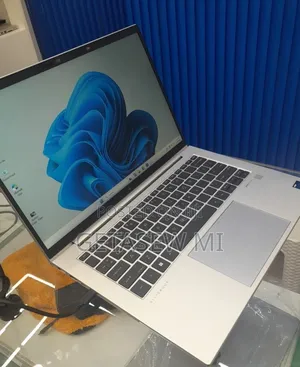 New Laptop HP EliteBook 1040 16GB Intel Core i7 SSD 512GB