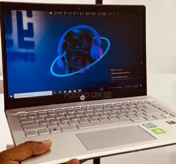 New Laptop HP Pavilion 14 8GB Intel Core i5 SSD 256GB