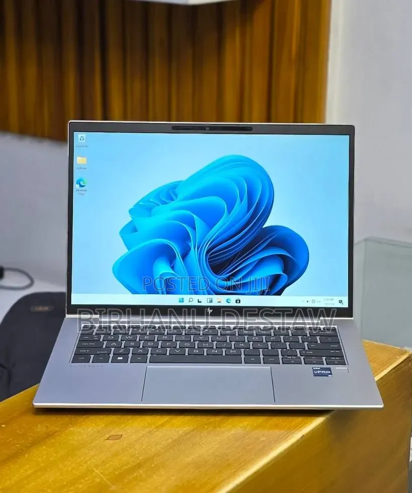 New Laptop HP EliteBook 840 10 16GB Intel Core i7 SSD 512GB