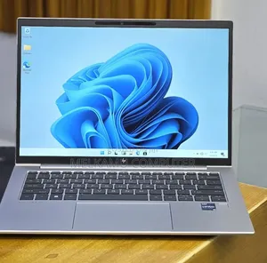 New Laptop HP EliteBook 840 G10 16GB Intel Core i7 SSD 512GB