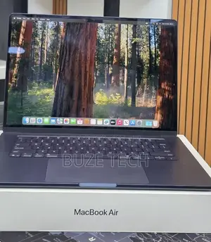 New Laptop Apple MacBook Air 2025 M4 16GB Apple M4 SSD 256GB