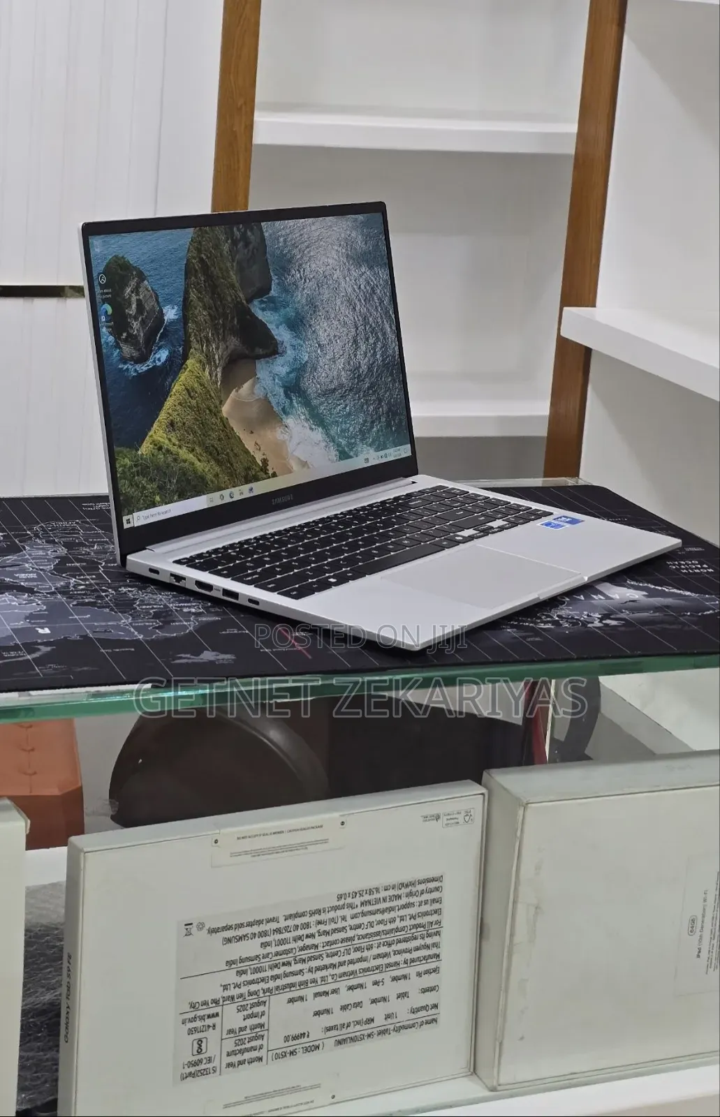 New Laptop Samsung Galaxy Book4 16GB Intel Core 7 SSD 512GB
