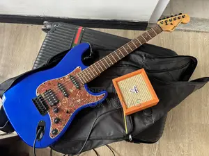 Sqoe Sest230 Electric Guitar and Orange Crush Mini Amp
