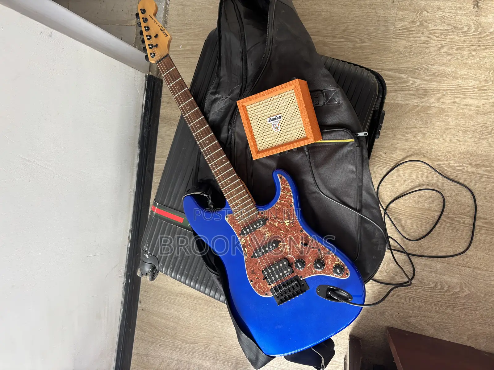 Sqoe Sest230 Electric Guitar and Orange Crush Mini Amp