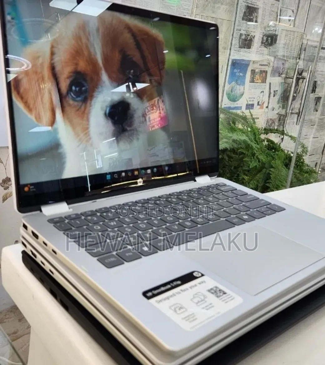 New Laptop HP OmniBook 5 Flip 14-fp0023dx 8GB Intel Core 5 SSD 512GB