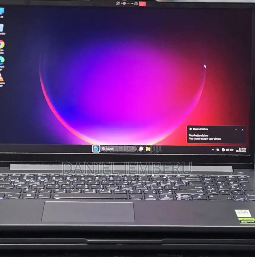 New Laptop Lenovo LOQ 15ARP9 12GB Intel Core i5 SSD 512GB