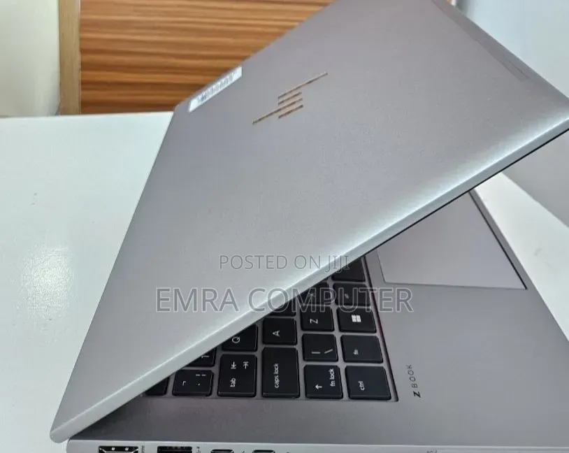 New Laptop HP 16GB Intel Core i7 SSD 512GB