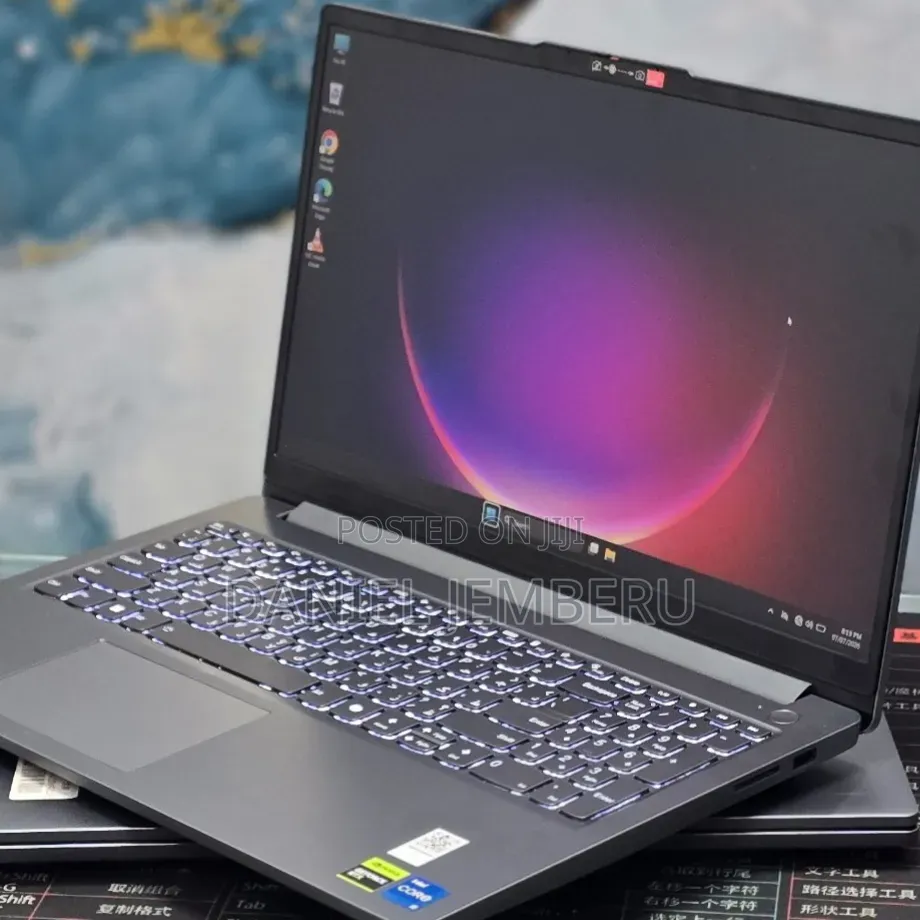 New Laptop Lenovo LOQ 15ARP9 12GB Intel Core i5 SSD 512GB