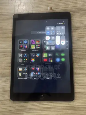 New Apple iPad 10.2 (2020) 32 GB Black