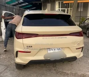 BYD E2 43 kWh 94 hp FWD 2024