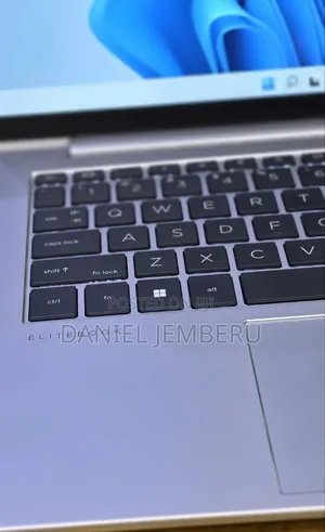 New Laptop HP EliteBook 840 G10 16GB Intel Core i7 SSD 512GB
