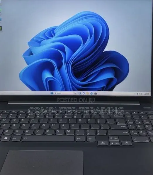 New Laptop Lenovo IdeaPad 1 16GB AMD Ryzen 7 SSD 512GB