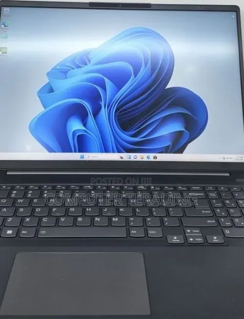 New Laptop Lenovo IdeaPad 1 16GB AMD Ryzen 7 SSD 512GB