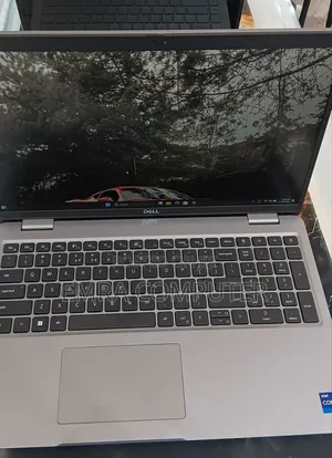 New Laptop Dell Latitude 5540 16GB Intel Core i7 SSD 512GB