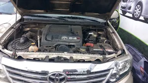 Toyota Fortuner 2011 Beige