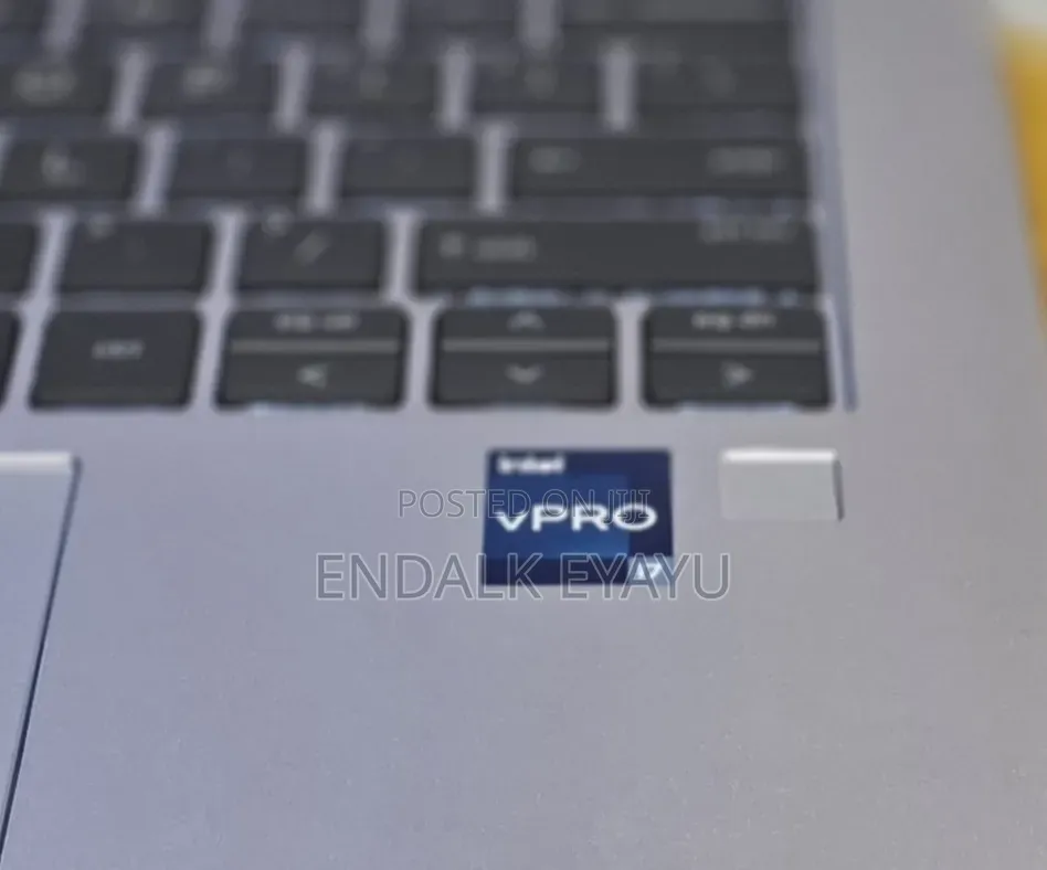 New Laptop HP EliteBook 840 10 16GB Intel Core i7 SSD 512GB