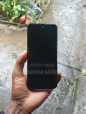 Infinix Hot 50i 128 GB Blue