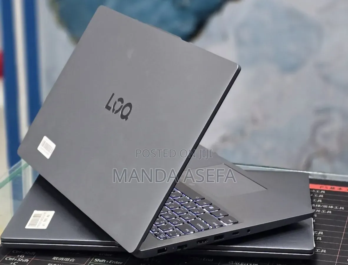 New Laptop Lenovo LOQ 15IRH8 12GB Intel Core i5 SSD 512GB