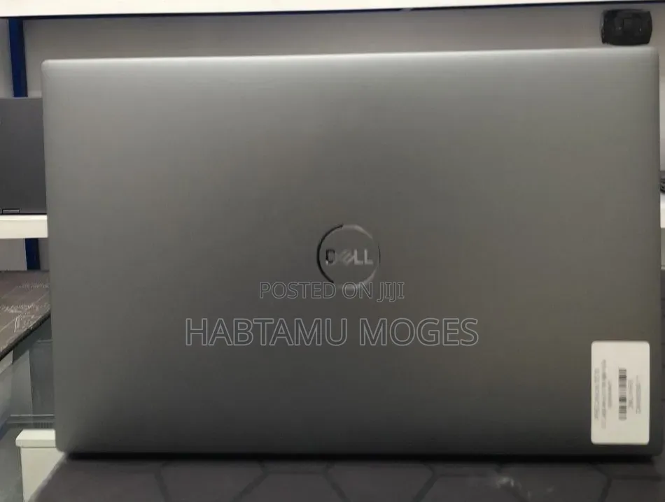 New Laptop Dell Precision 5570 16GB Intel Core i7 SSD 512GB