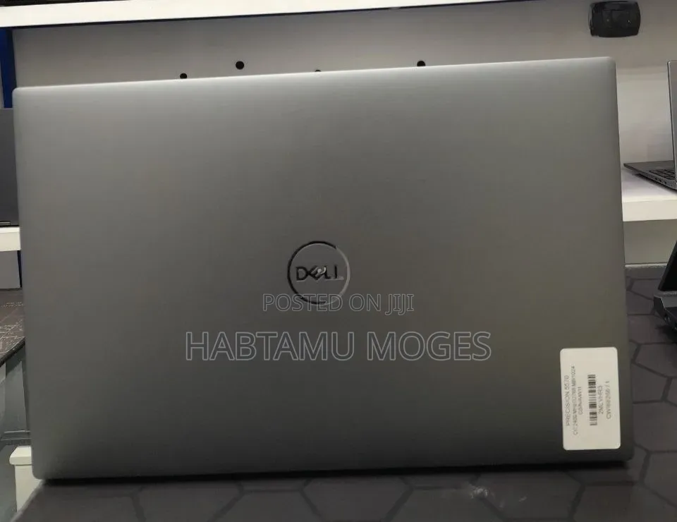 New Laptop Dell Precision 5570 16GB Intel Core i7 SSD 512GB
