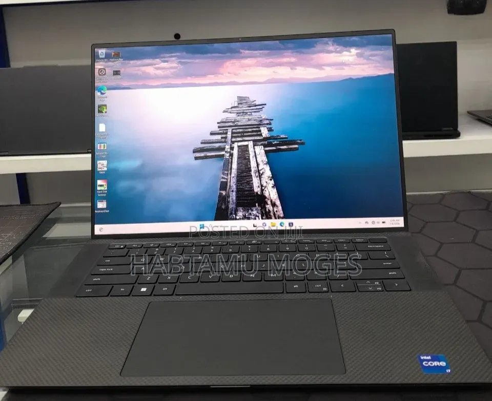 New Laptop Dell Precision 5570 16GB Intel Core i7 SSD 512GB