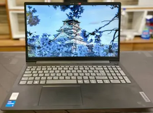 New Laptop Lenovo 12GB Intel Core i5 SSD 512GB