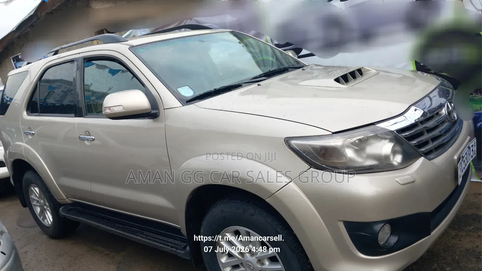 Toyota Fortuner 2011 Gold