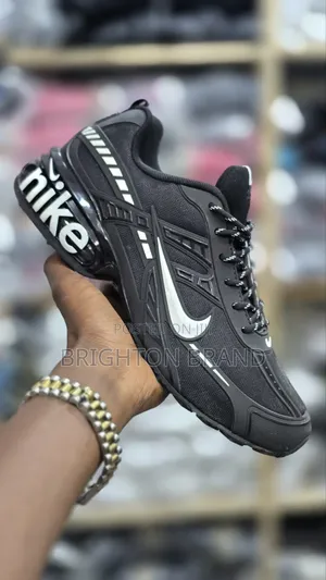 Nie Airmax Initial