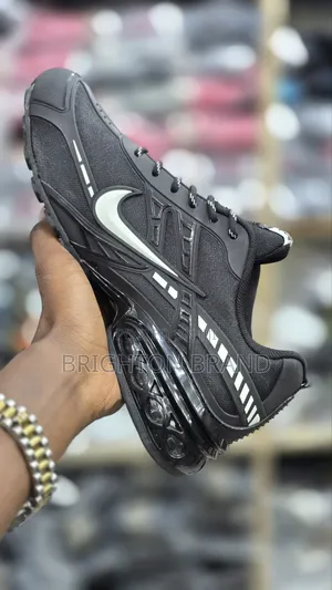 Nie Airmax Initial