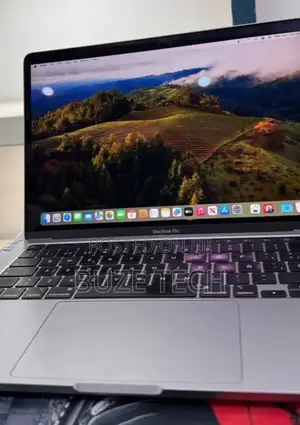 New Laptop Apple MacBook Pro 2021 M1 16GB Apple M1 Pro SSD 512GB