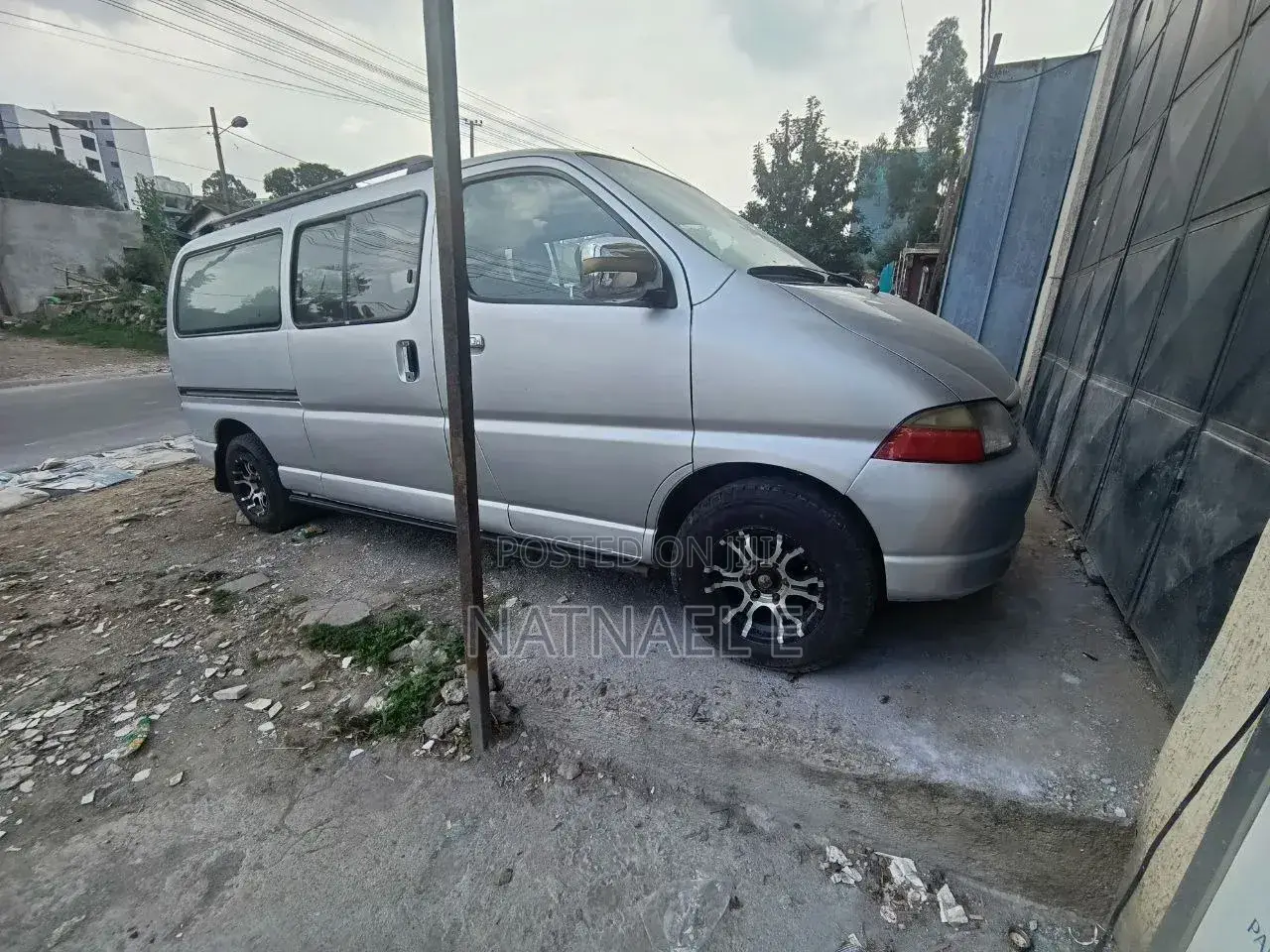 Toyota HiAce 2003 Silver