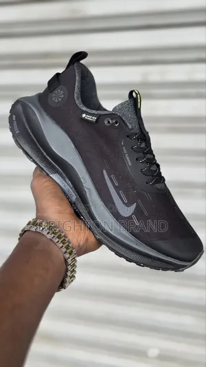 Nike Infinity Black