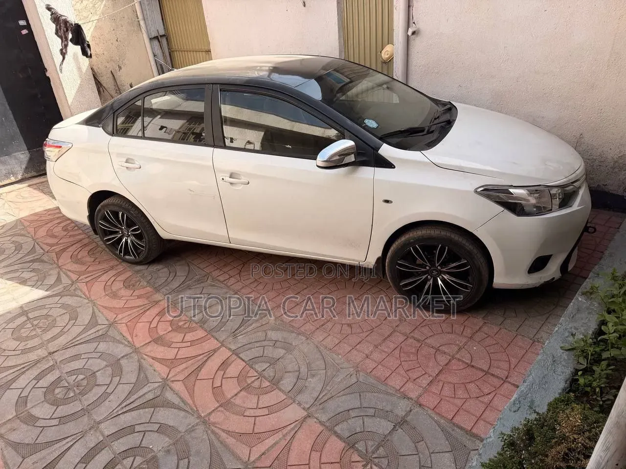 Toyota Yaris 2014 White
