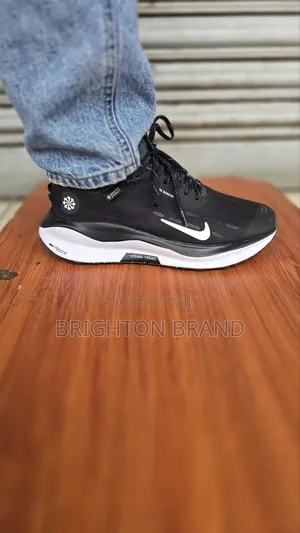 Nike Infinity Balack and White