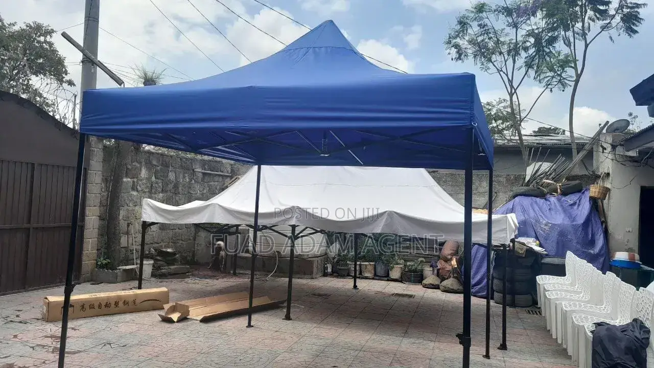 3×3 ሜትር የሚታጠፍ ድንኳን፡3m × 3m Folding Tent – Portable Outdoor Canopy