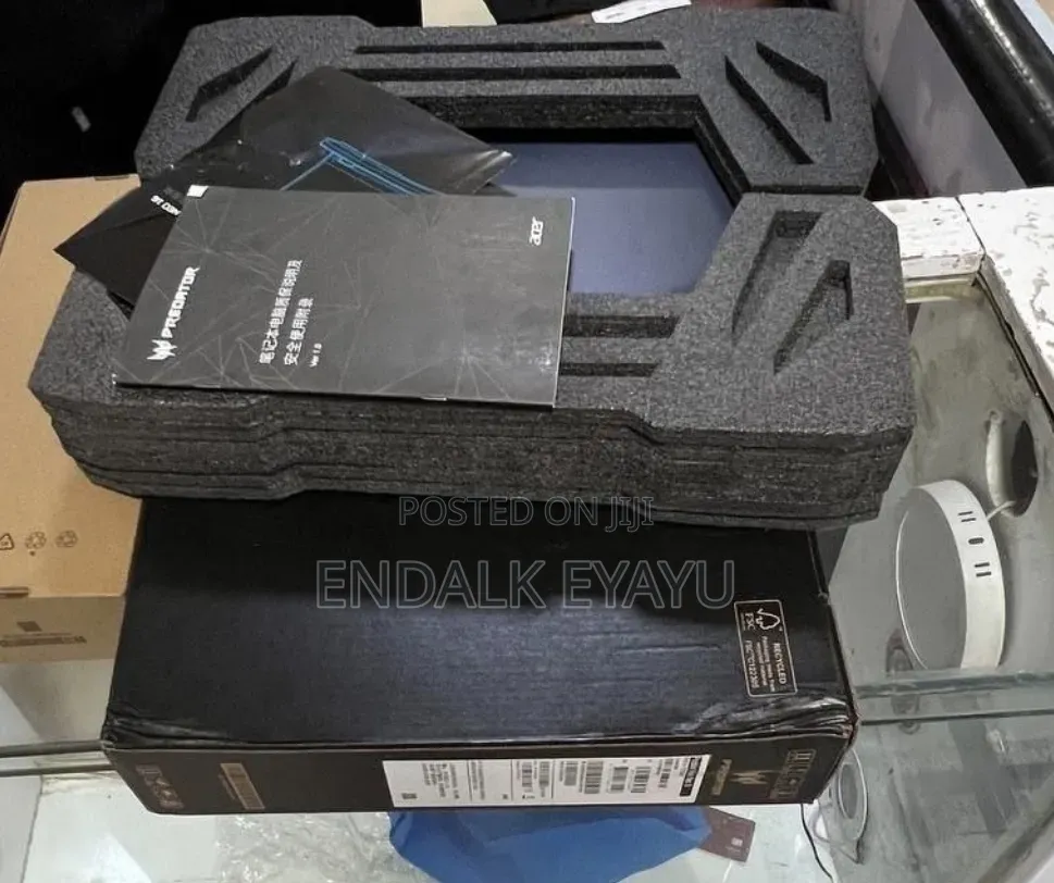New Laptop Acer Predator Helios Neo 16 16GB Intel Core Ultra 9 SSD 1T