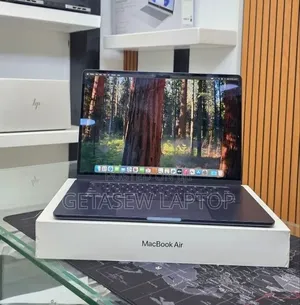 New Laptop Apple MacBook Air 2025 M4 16GB Apple M4 SSD 256GB