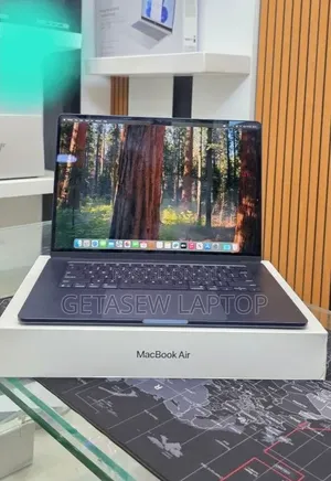 New Laptop Apple MacBook Air 2025 M4 16GB Apple M4 SSD 256GB