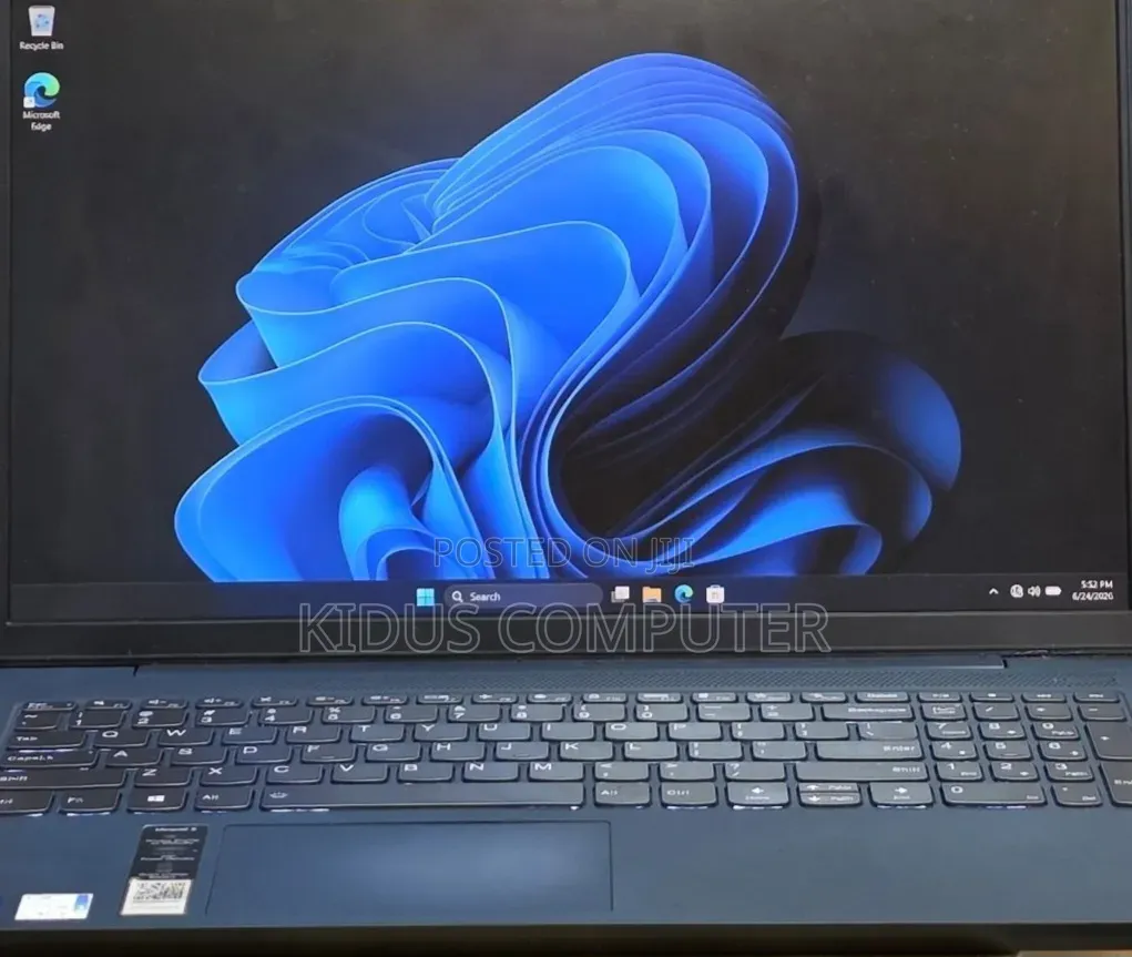 New Laptop Lenovo Ideapad 3 12GB Intel Core i7 SSD 512GB