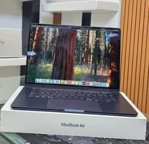 New Laptop Apple MacBook Air 2025 M4 16GB Apple M4 SSD 256GB