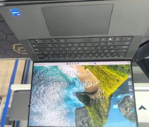 New Laptop Dell Precision 5570 16GB Intel Core i7 SSD 512GB