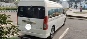 Toyota HiAce 2020 White
