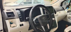 Toyota HiAce 2020 White