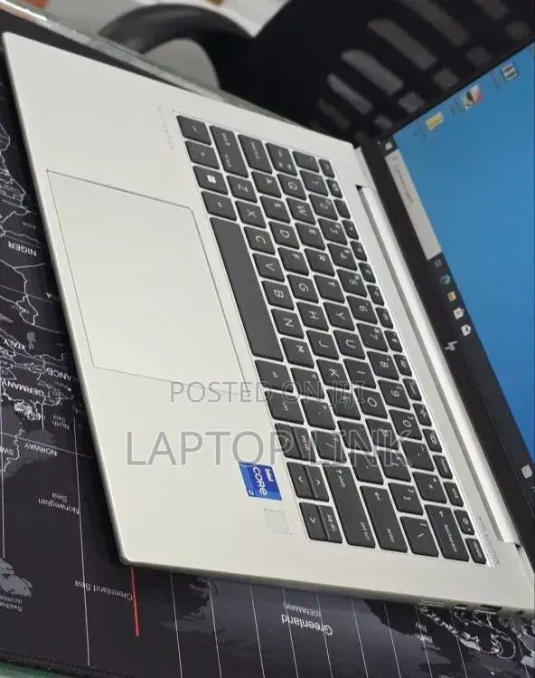 New Laptop HP EliteBook 840 G9 16GB Intel Core i7 SSD 512GB