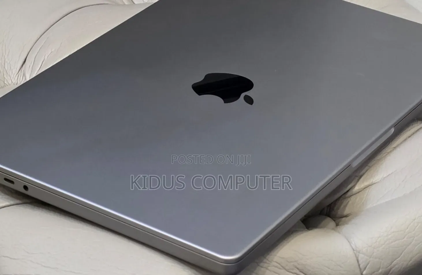 New Laptop Apple MacBook Pro 2020 M1 32GB Apple M1 SSD 512GB