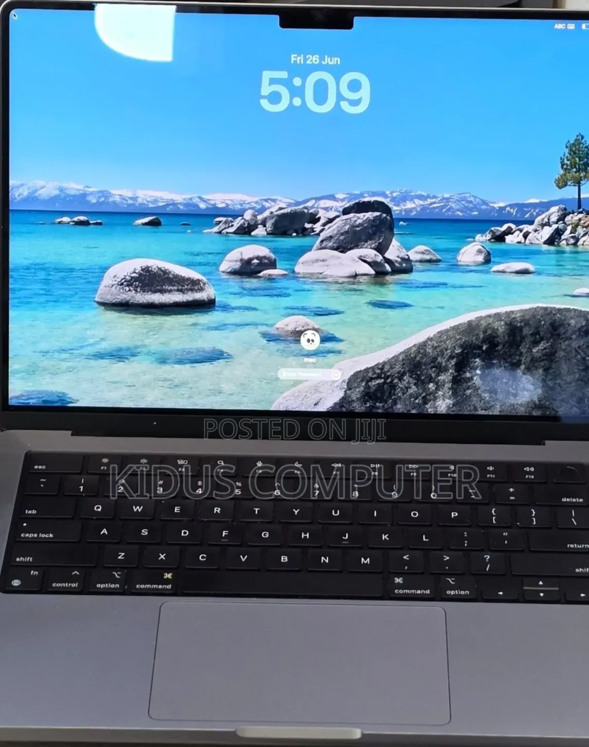 New Laptop Apple MacBook Pro 2020 M1 32GB Apple M1 SSD 512GB