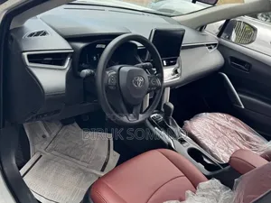 Toyota Corolla Cross 2023 Silver