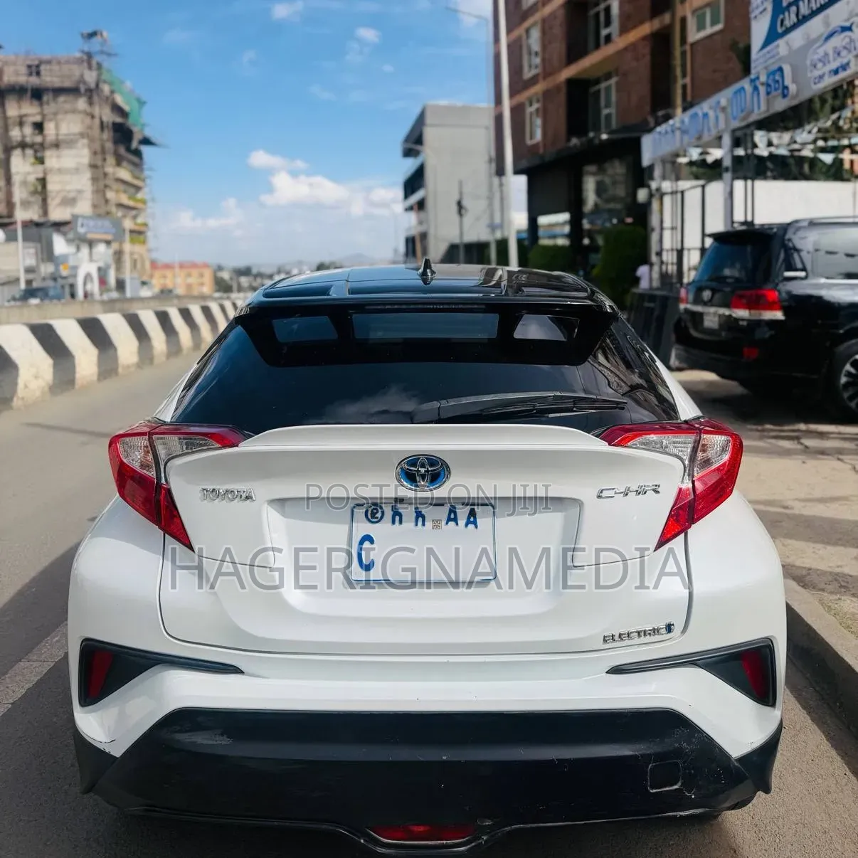 Toyota C-HR 2023 White