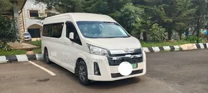 Toyota HiAce 2020 White